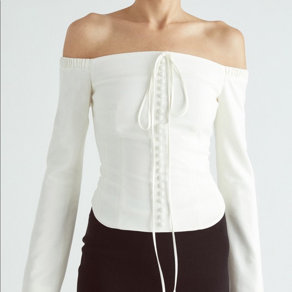 ISO!!! I am in search of this off shoulder top. - Picture 1 of 1